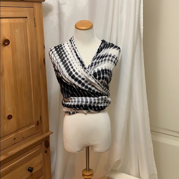 SOLD Michael Stars Ruana - Picture 5 of 6